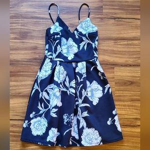Flirty Blue and White Floral XS Dress